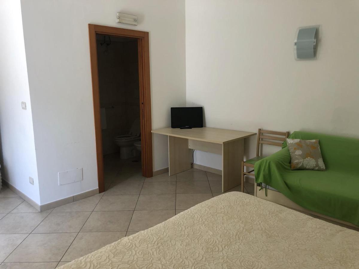 Standard Quadruple Room,936935029:JPEG